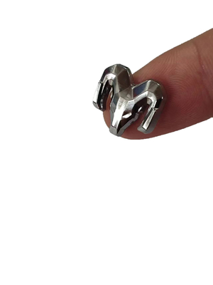 Segni metallici elettroformati in nichel argento La soluzione definitiva per le esigenze di marca finale
