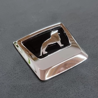 Logo personalizzato Logo auto in metallo accettato L'aggiunta perfetta alla tua strategia di branding