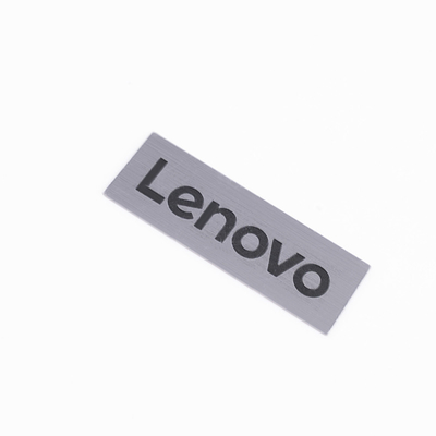 Logo in acciaio inossidabile di produzione personalizzata Logo in metallo in rilievo con installazione OEM